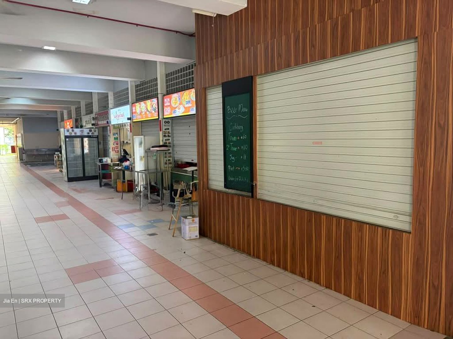 Pasir Ris Central (D18), Retail #597512601